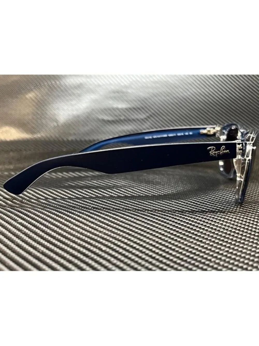 Ray-Ban new tags